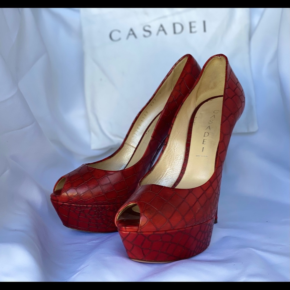 Platform peep toe